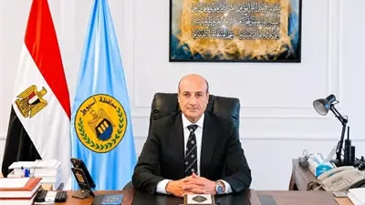 محافظ أسيوط يقرر تعديل مواعيد ورديات النظافة بالمراكز والاحياء