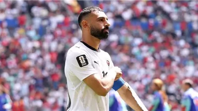 رئيس بشكتاش التركي يتكتم علي تفاصيل التفاوض مع محمد صلاح