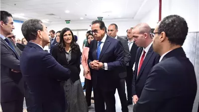 وزير الصحة يتسلم شحنة مساعدات طبية فرنسية جديدة دعماً للجرحى الفلسطينيين