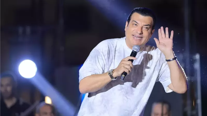 الفنان إيهاب توفيق