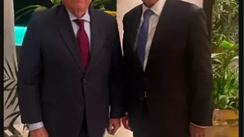 وزير الخارجية يبحث