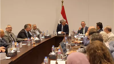 وزير السياحة يترأس اجتماع مجلس إدارة هيئة المتحف الكبير