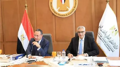 رئيس جامعة سوهاج يشارك في الاجتماع الدوري للمجلس الاعلى للجامعات