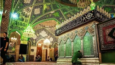 دار الإفتاء توضح حكم الصلاة في المساجد التي بها أضرحة الصالحين