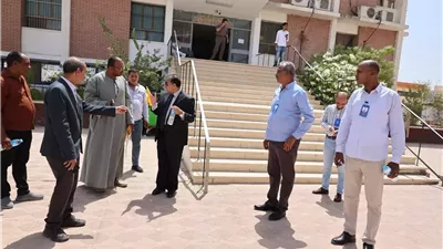 رئيس جامعة قنا يتفقد مشروعات التطوير والبنية التحتية بالجامعة