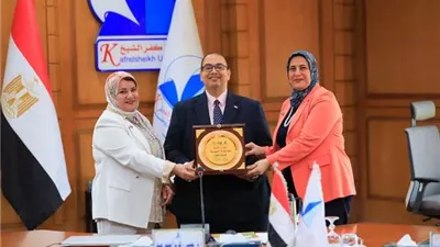 جامعة كفر الشيخ تكرم الكليات الفائزة بأفضل كلية صديقة للبيئة