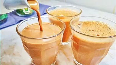 الشاي باللبن .. مشروب يومي يجمع بين المذاق اللذيذ والفوائد الصحية