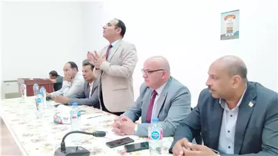 اجتماع موسع لشؤون المديريات لبحث ملفات الاستصلاح