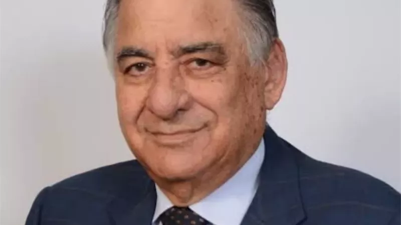 نبيل عمرو وزير الإعلام
