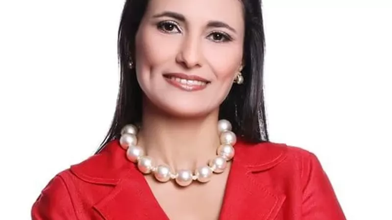 دينا عثمان، رئيس