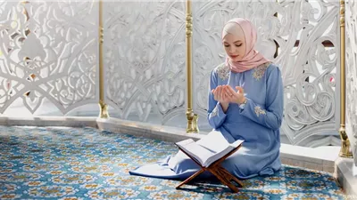 الدعاء بعد التشهد الأخير مستحب..وهذا أفضل ما ندعو به