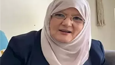 شمس البارودي تدافع عن شهيرة: محمود ياسين مكنش عارف حد غيرها في آخ