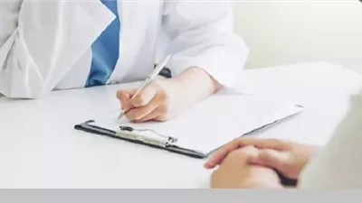 حكم التمارض للحصول على إجازات و مزايا مالية لا يستحقها الموظف