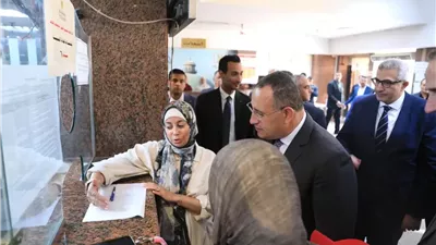 وزير التعليم العالي يوجه بضرورة الرد على جميع استفسارات الطلاب