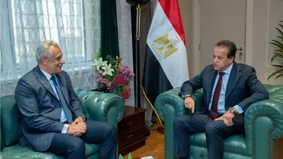وزيرا الإنتاج الحربي والصحة يبحثان مستجدات عدد من المشروعات القومية