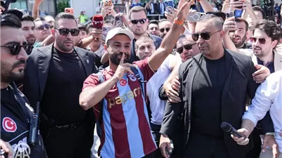 محمد صلاح ملك الرواتب في تركيا.. النجم المصري يتفوق على أوسيمين
