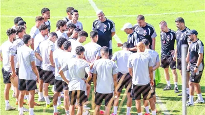 تدريبات مكثفة بالكرة في مران الأهلي وتعليمات من عموتة للاعبين