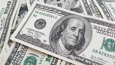 سعر الدولار اليوم في البنوك.. الأخضر يسجل 49.85 جنيه بالبنك المركزي