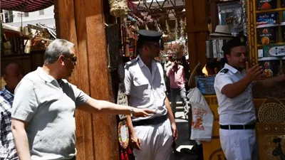 حملة مكبرة لرفع الإشغالات بالسوق السياحى فى أسوان