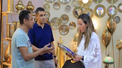 المديرة التنفيذية لصندوق قادرون باختلاف تتفقد معرض ديارنا بمارينا