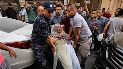 الصليب الأحمر: ندين عمليات القتل والنزوح بحق أهالي غزة