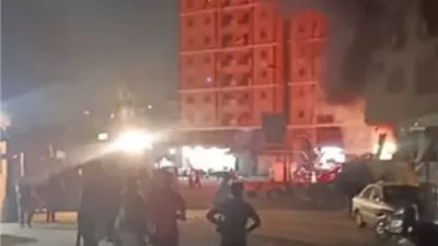 مصرع واصابة 5 أثر أندلاع حريق مطعم بدار السلام