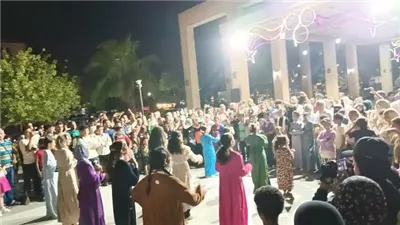 استعراضية غنائية للأطفال تضئ 