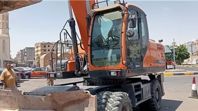 رئيس مياه البحر الأحمر يتابع ميدانيًا أعمال صيانة المأخذ البحري