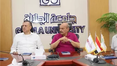 محافظ السويس يتفقد منتجع وجامعة الجلالة لبحث دعم التنمية