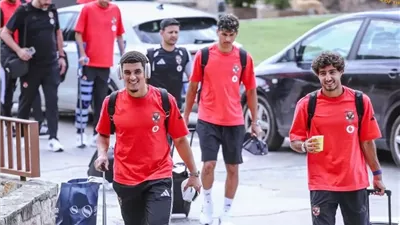 وصول بعثة الأهلي لـ برشلونة استعدادا لمواجهة البارسا المرتقبة