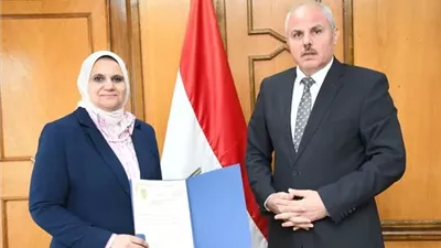 الدكتورة ماهي غباشي وكيلا لكلية العلوم بجامعة قناة السويس