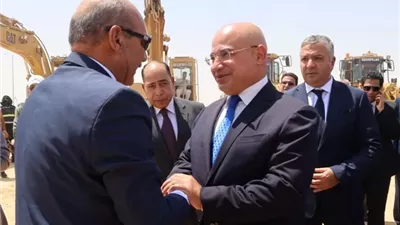 محافظ السويس:مشروعات الطاقة تعززمكانة السخنه الصناعيةوالإستثمارية
