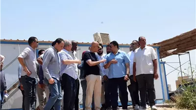 نائب وزيرة الإسكان يتفقد مشروعات المرافق ببيت الوطن بالقاهرة الجديدة