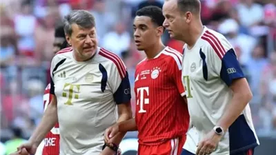 موسيالا يطمئن جماهير البايرن: «أنا بخير وأتلقى افضل رعاية طبية»
