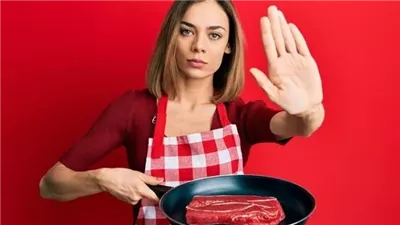 ماذا يحدث لجسمك بعد التوقف عن تناول اللحوم؟