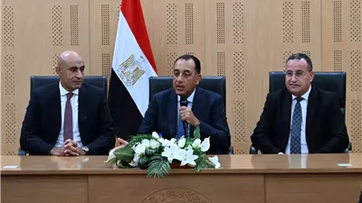 تفاصيل الحوار بين رئيس الوزراء و