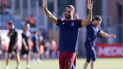 صلاح يقود هجوم طرابزون أمام فيرينتسفاروشي بملحق الدوري الأوروبي