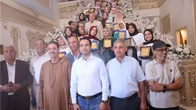 رجل الأعمال علي سالم يكرم أوائل الشهادات بإدارة فوه التعليمية للعام الرابع على التوالي.. ويؤكد دعم المتفوقين رسالة مستمرة