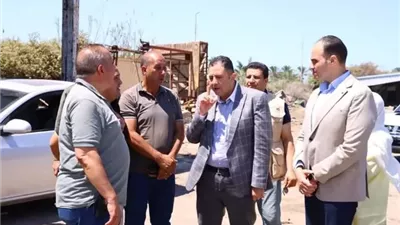 محافظ دمياط يتابع جهود رفع المخلفات برأس البر
