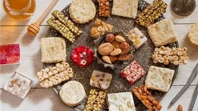 احذر حلوى المولد الفاسدة .. 6 أضرار خطيرة قد تهدد صحتك