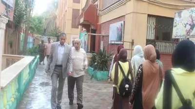 مدير تعليم الجيزة يتفقد استعدادات مدارس العمرانية للعام الدراسي