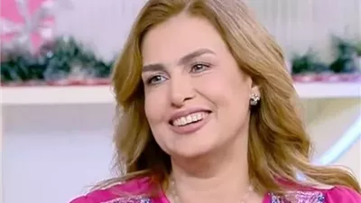 سيمون تهنئ جمهورها بالمولد النبوى الشريف