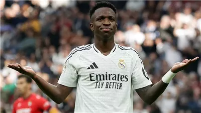 قبل مواجهة ريال مدريد ضد سوسيداد| مورينيو يدافع عن فينيسيوس