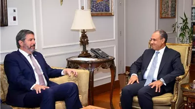 وزير الخارجية يبحث مع نظيره الأمريكي العلاقات الاستراتيجية بين البلدين