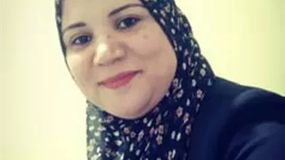 مستشارك النفسي.. كيف أتعامل مع تعلقي المرضي بأولادي؟