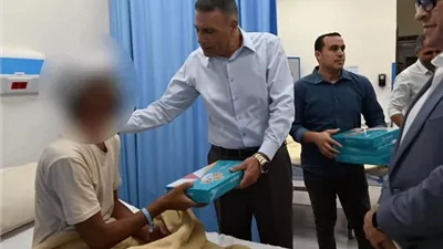 محافظ جنوب سيناء يتفقد مجمع الفيروز الطبي بالطور