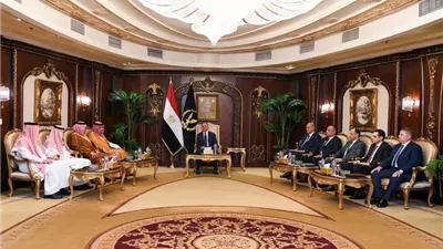 وزير الداخلية يستقبل رئيس جامعة نايف العربية لبحث تعزيز التعاون الأمني والعلمي