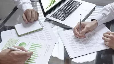 حُكم هدايا الموظفين والمناقصات في الشرع