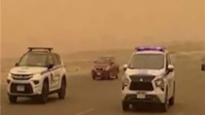 الداخلية تغلق طريق (مطروح / سيوة) في الاتجاهين بسبب نشاط الرياح والأتربة