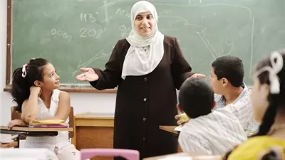 التعليم تكشف آلية سد العجز وتوزيع أنصبة المعلمين بالمدارس الفنية
